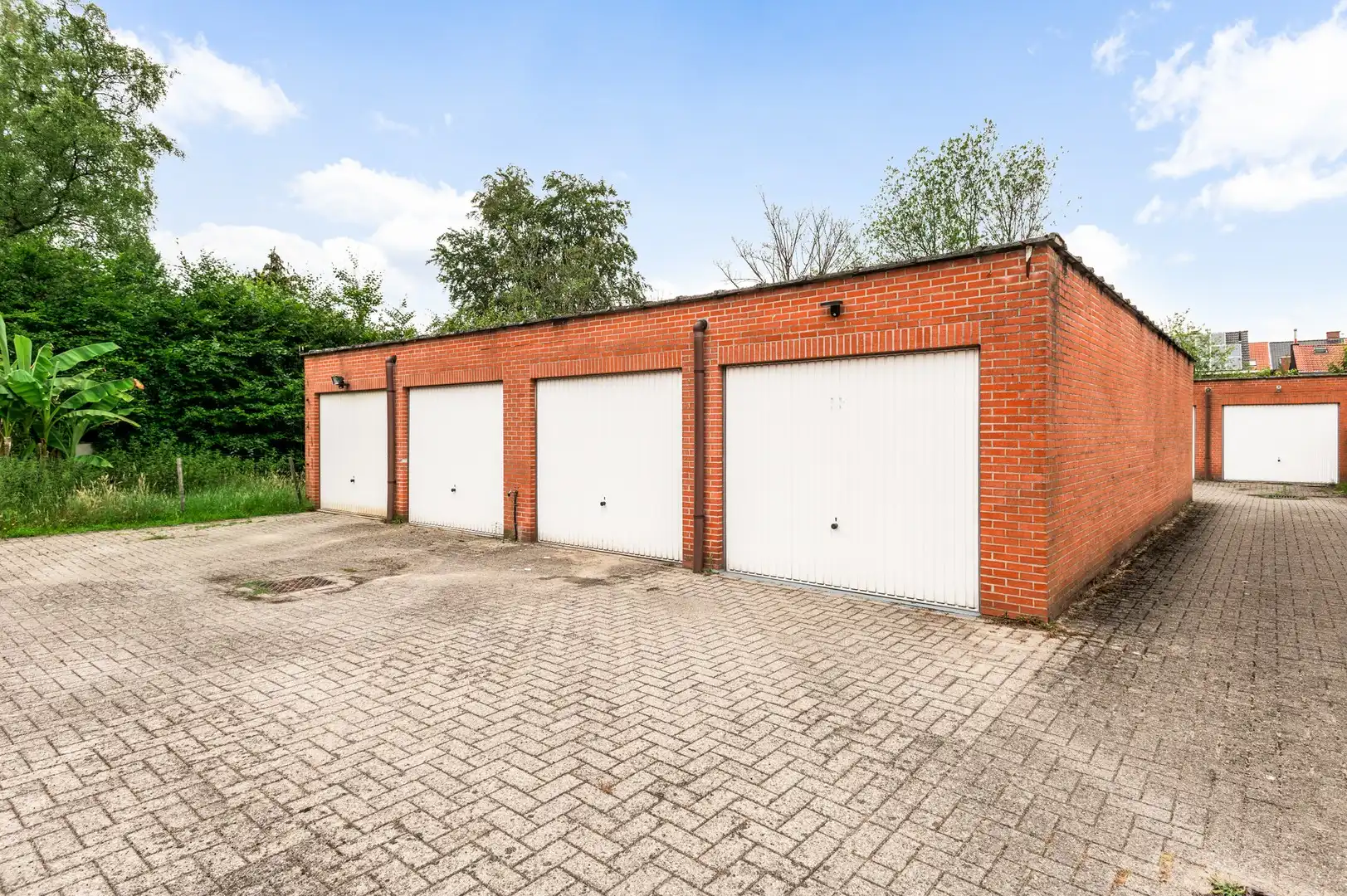 Gelijkvloers appartement met tuin en garage foto 14