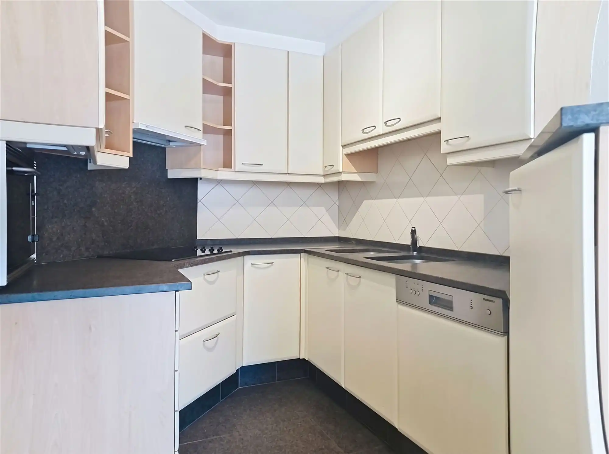 Appartement te huur in Putte! foto 3