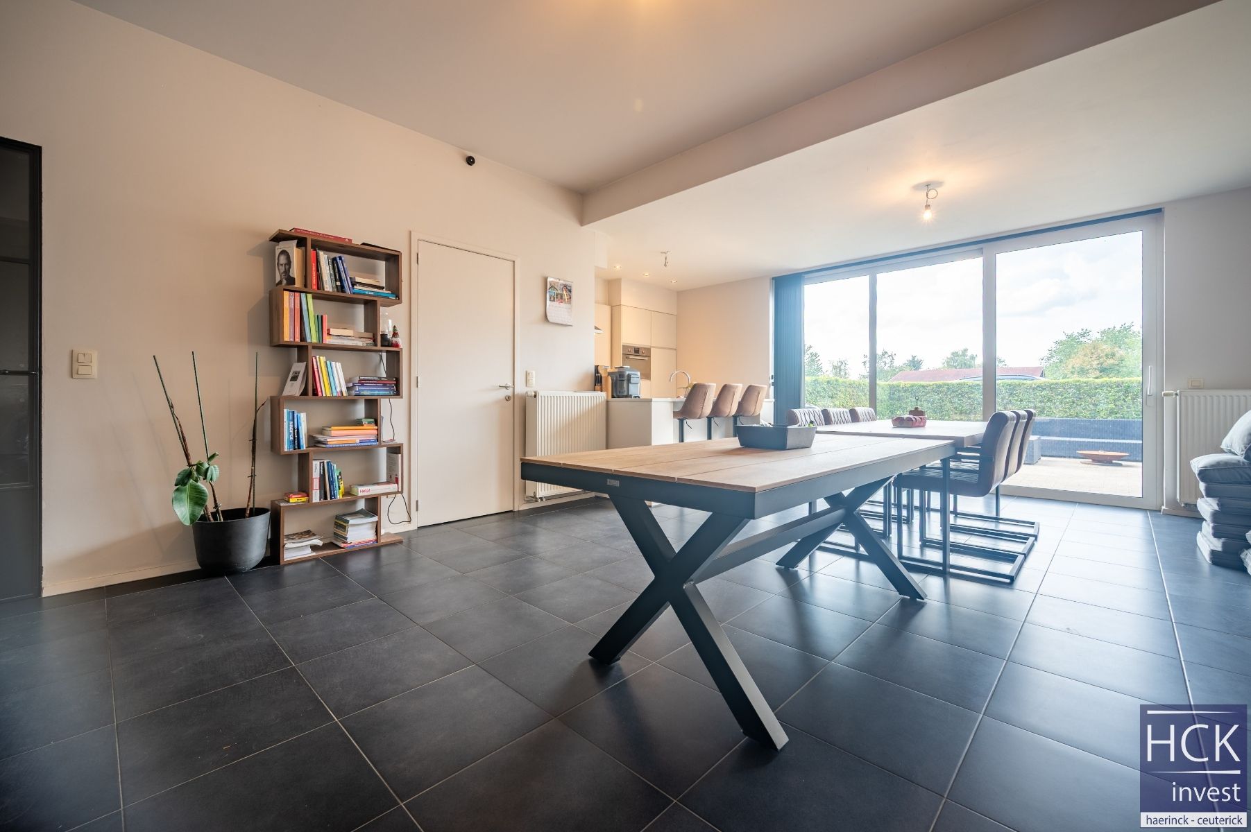 OOIGEM - RUIM gelijkvloers appartement met aangenaam terras ! foto 6