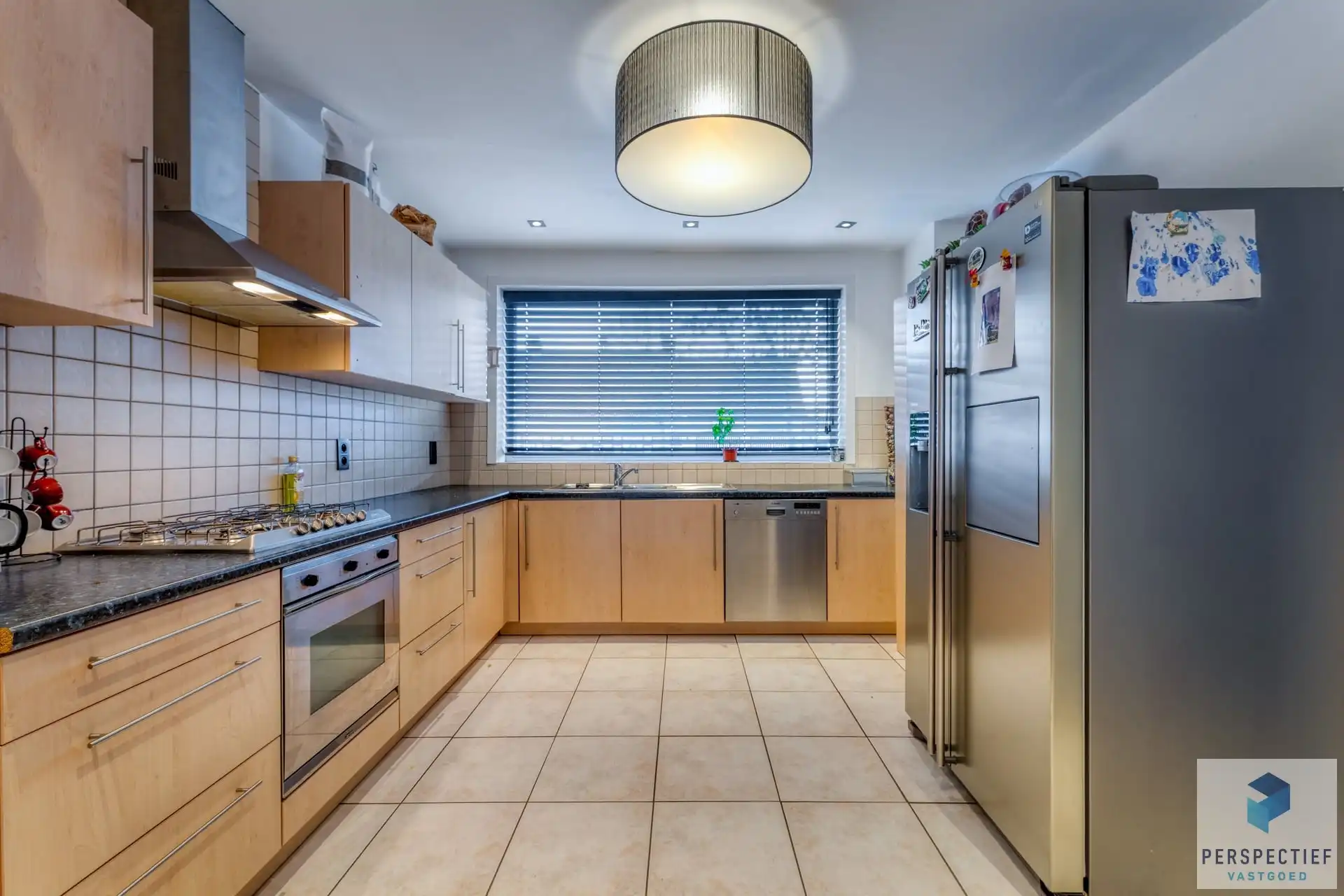 Vernieuwde woning met 4 slpk - garage & tuin in het dorpscentrum van Ramskapelle foto 5