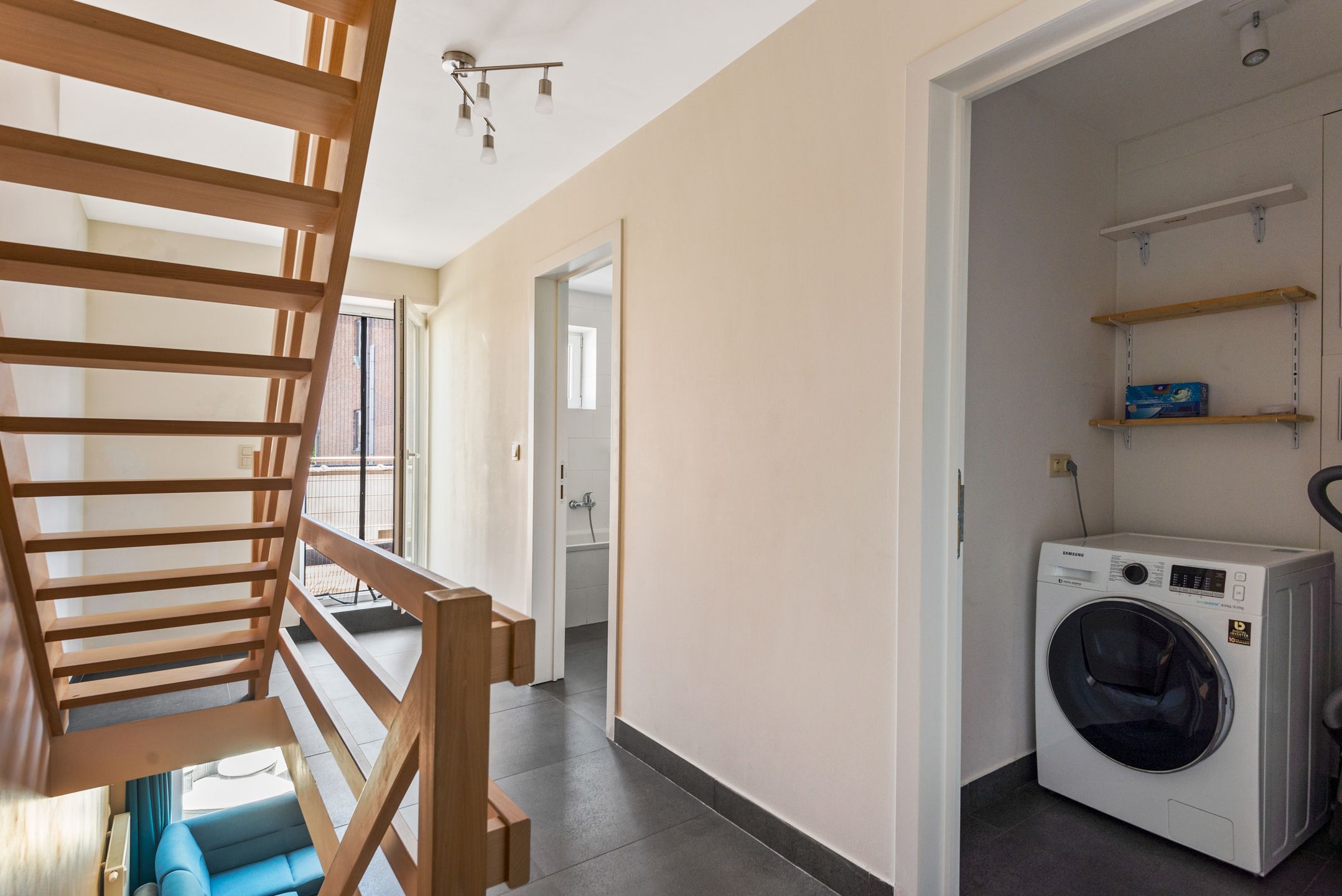 Recente drie-slaapkamerwoning te Boom foto 9