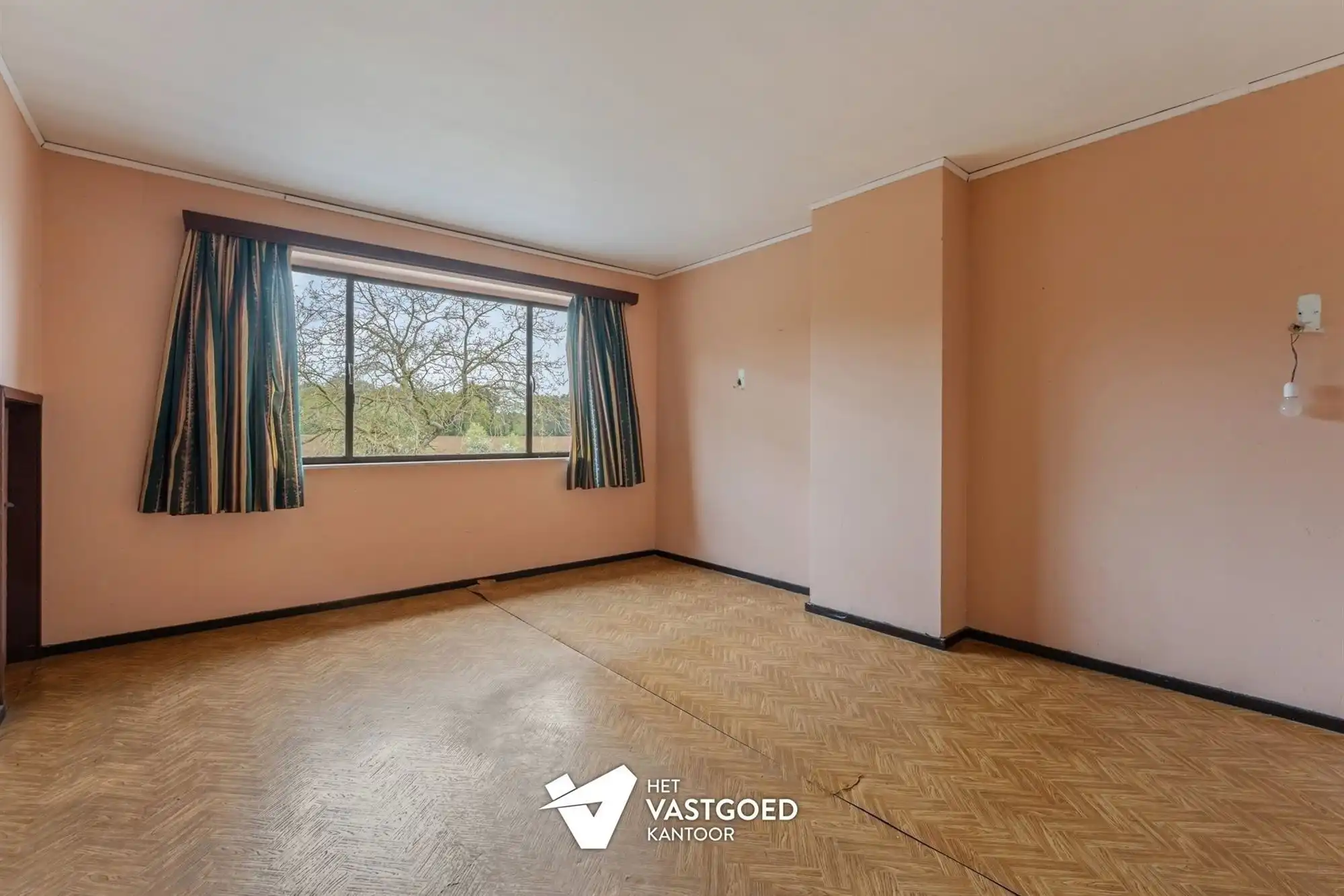 TE RENOVEREN WONING MET 3 SLAAPKAMERS OP RUSTIGE DOCH CENTRALE LIGGING IN LUMMEN (MELDERT) foto 15