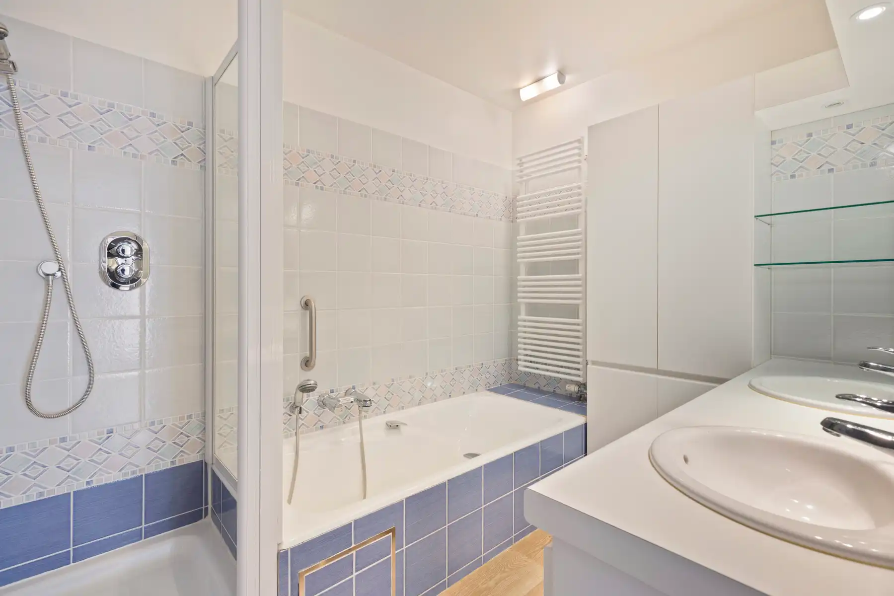 Top appartement in Residentie Langhemeere met dubbele garage!! foto 16