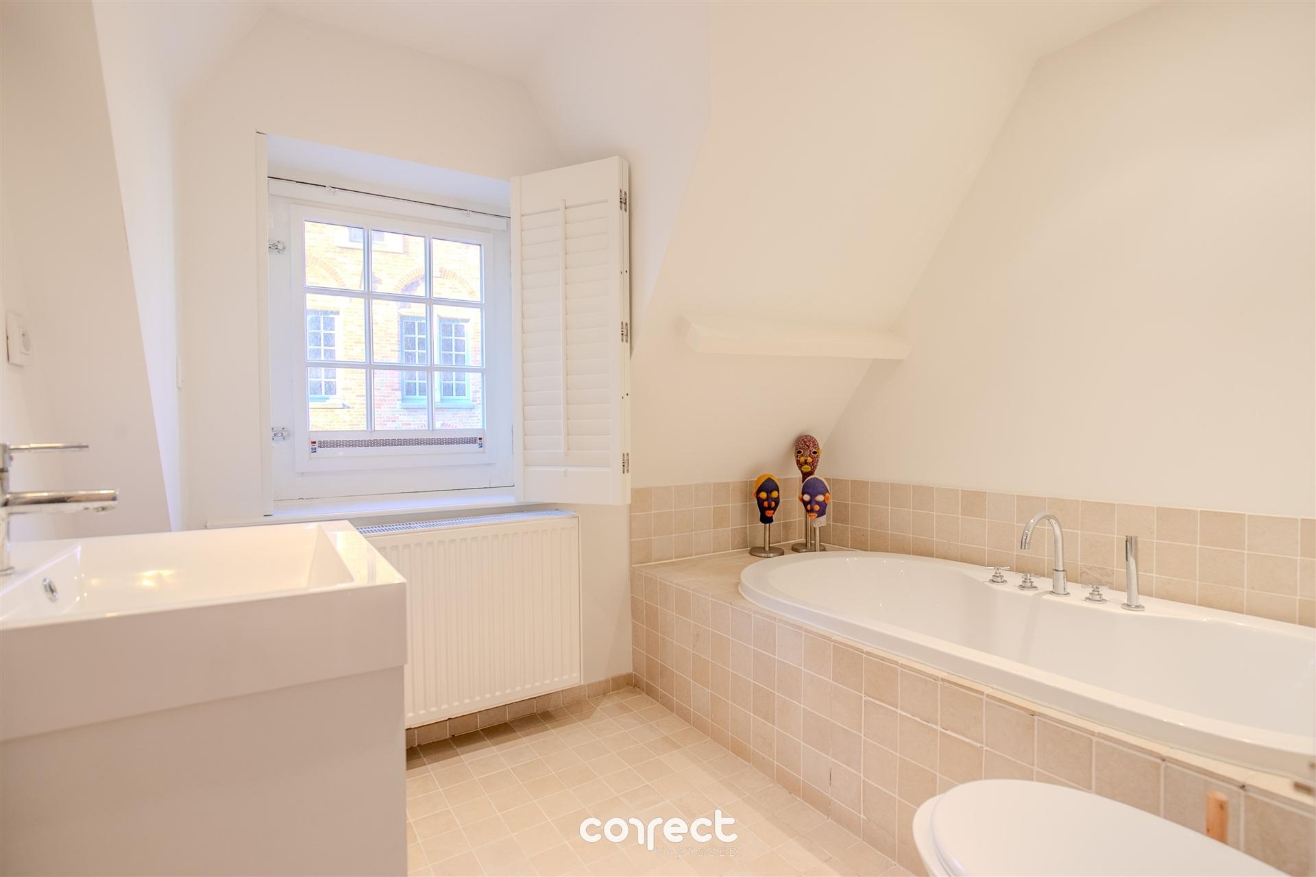 Exclusief wonen in het historische hart van Brugge foto 9