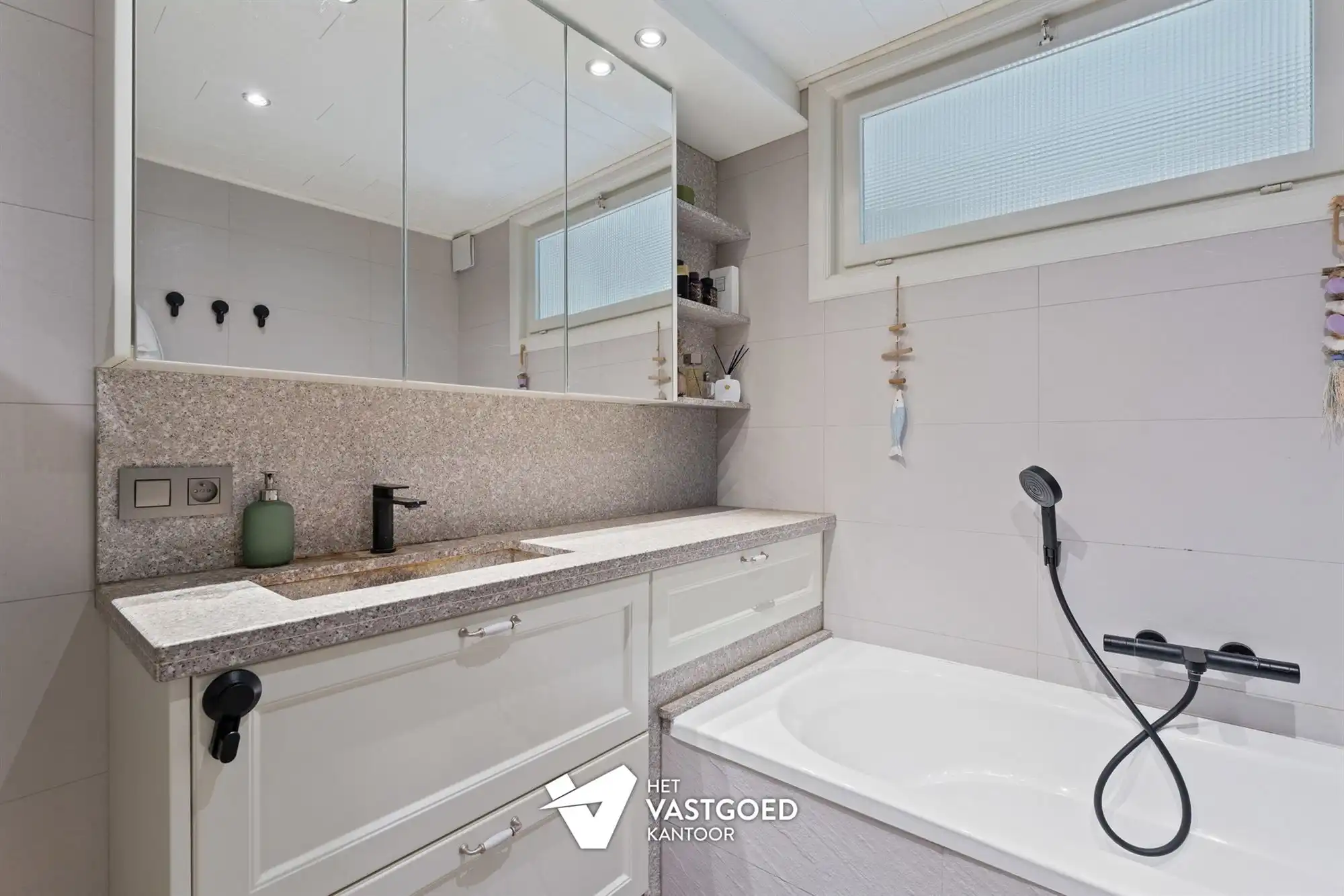 GELIJKVLOERSE INSTAPKLARE WONING OP TOP-LIGGING NABIJ CENTRUM BALEN foto 18