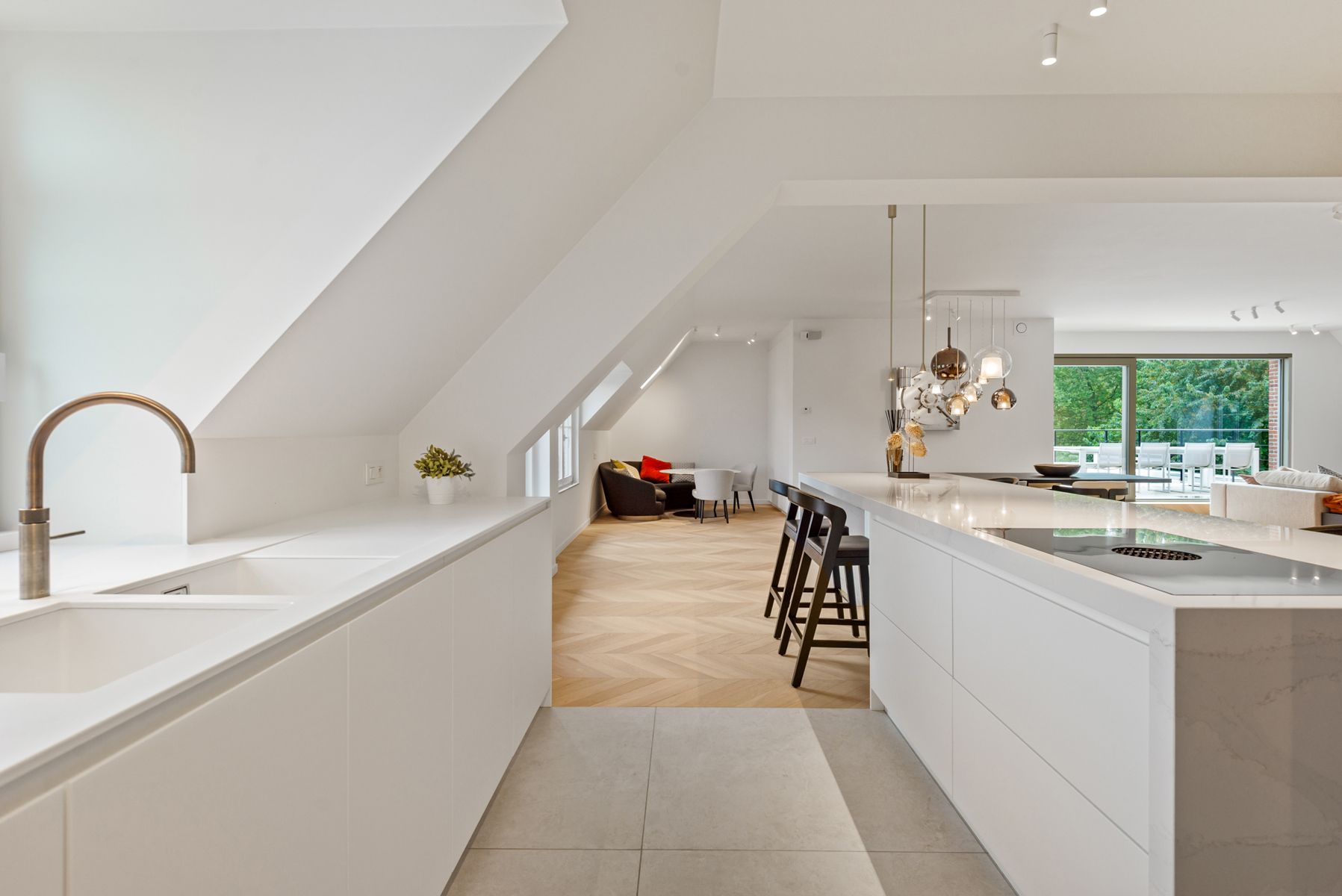 Exclusief duplex dakappartement met zicht op weiland. foto 18