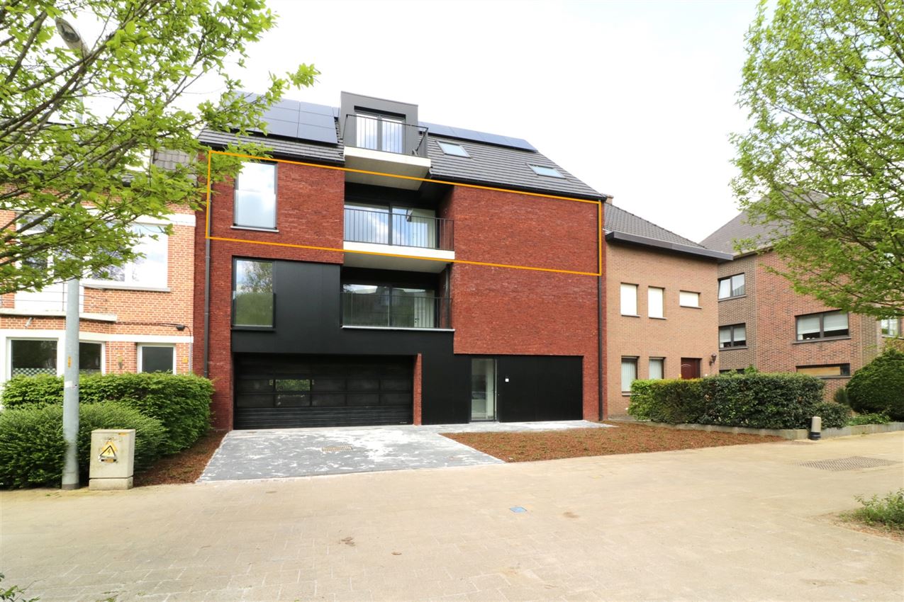 Gunstig gelegen nieuwbouwappartement met 2 slpk. en parking foto {{pictureIndex}}