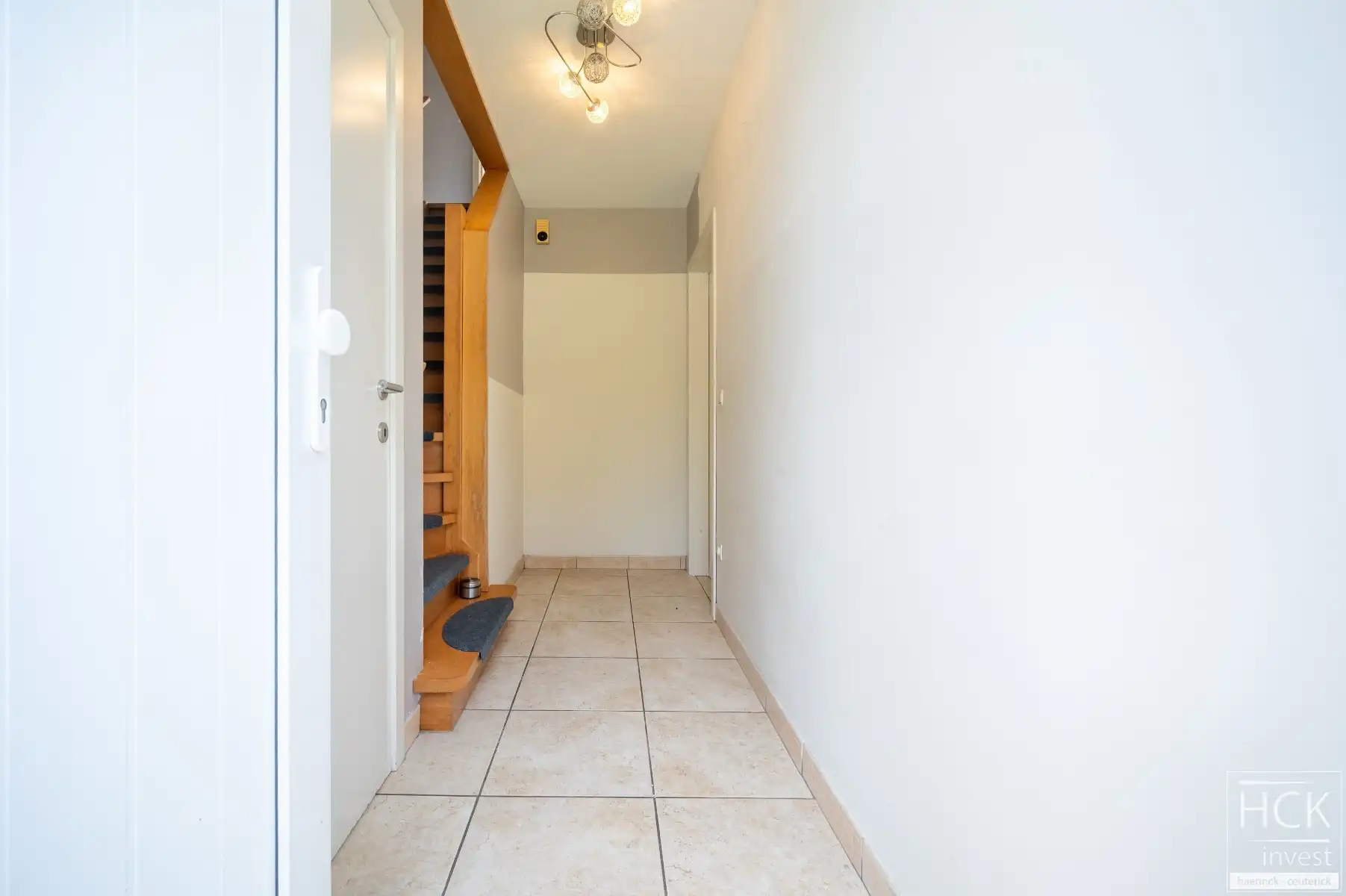 KRUISHOUTEM - Instapklare woning met 3 SLPK, garage én zonnige tuin foto 15