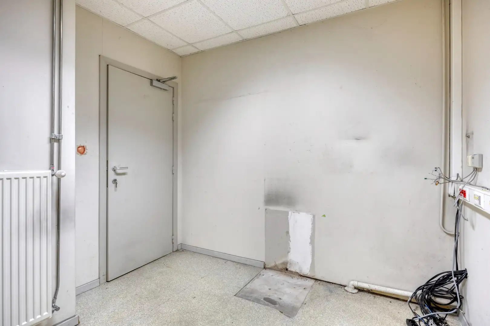 Commercieel pand in het centrum van Mol ! foto 13