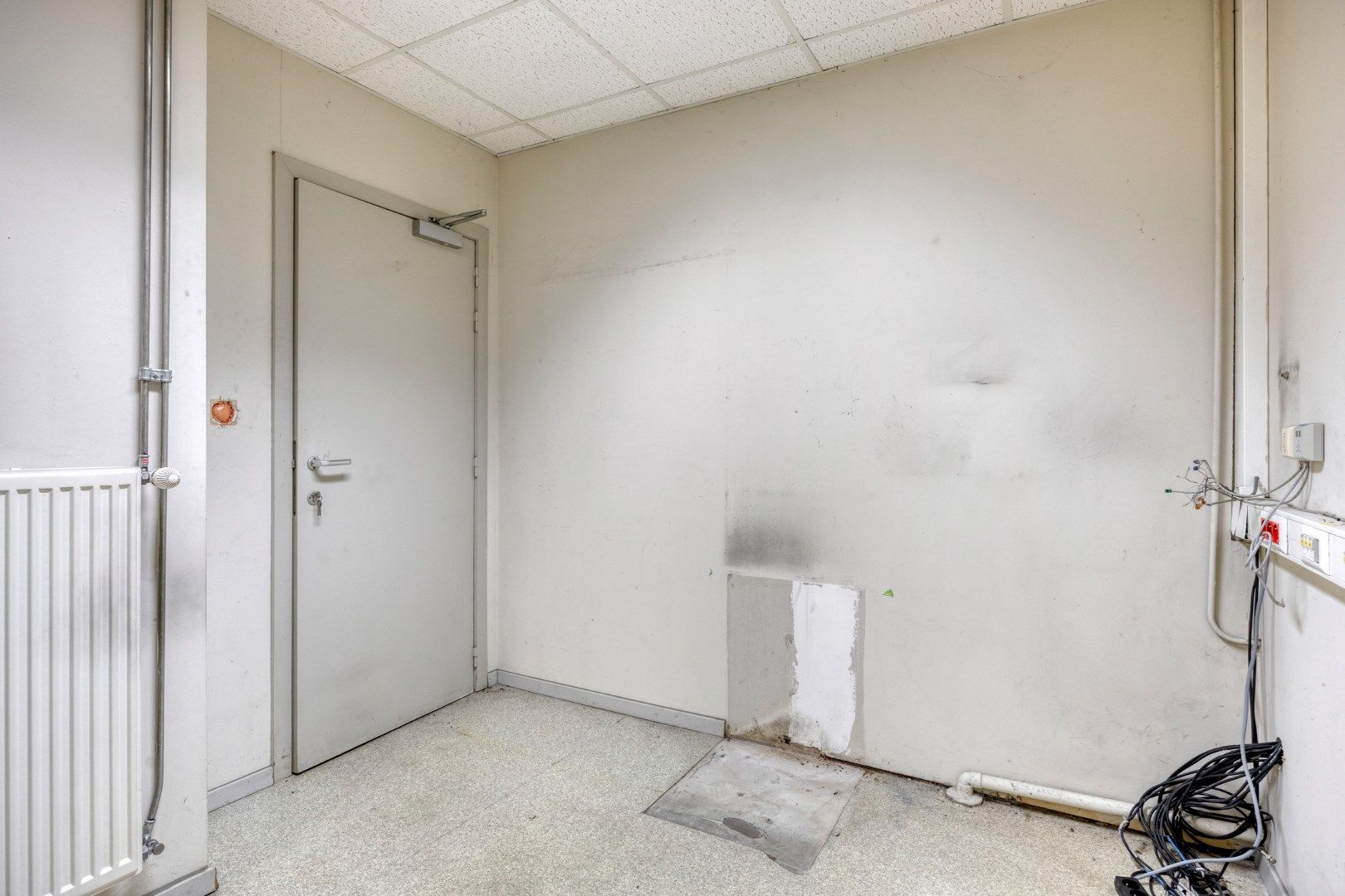 Commercieel pand in het centrum van Mol ! foto 13