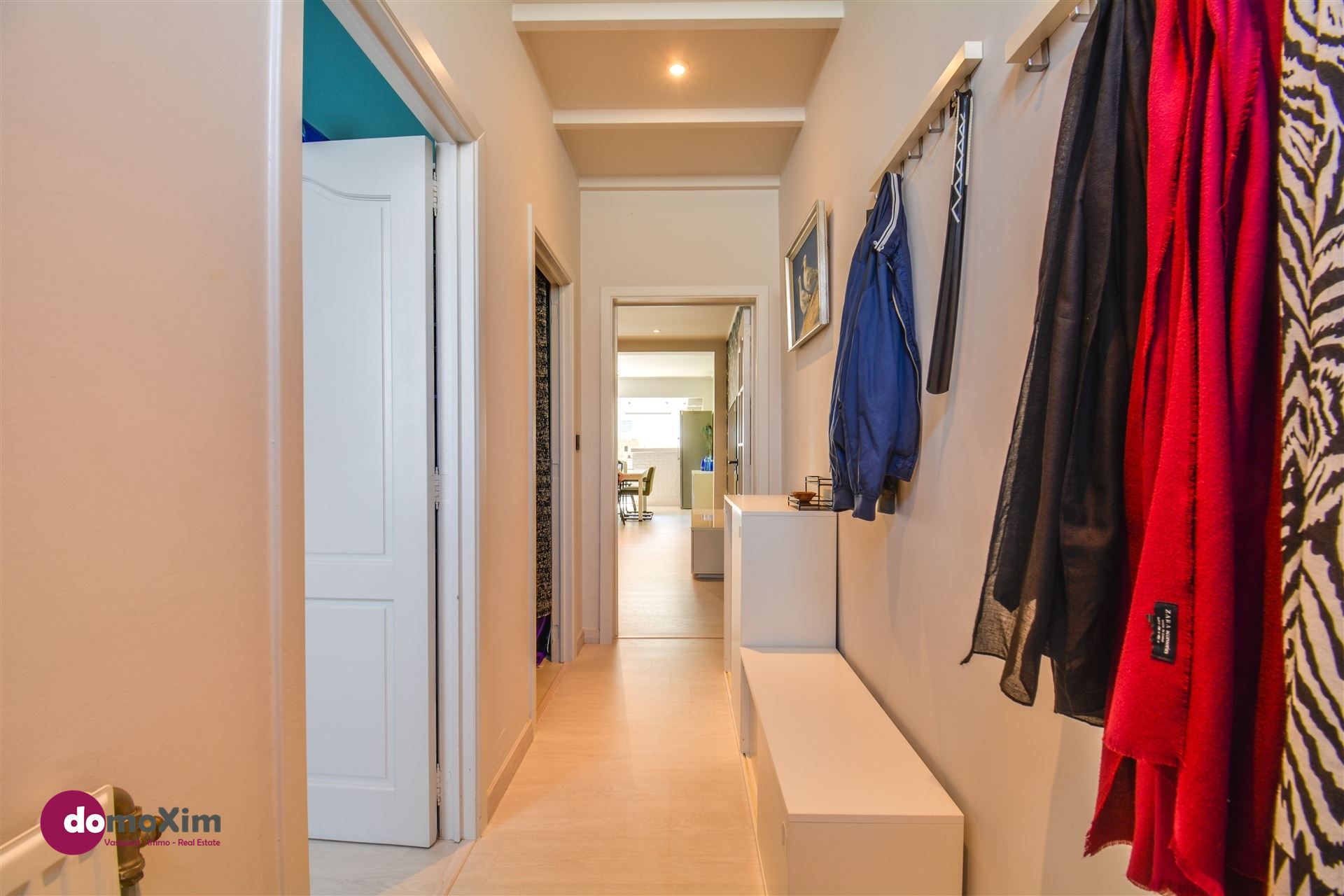 Verrassend ruime & stijlvol gerenoveerde rijwoning in hartje Muizen foto 12