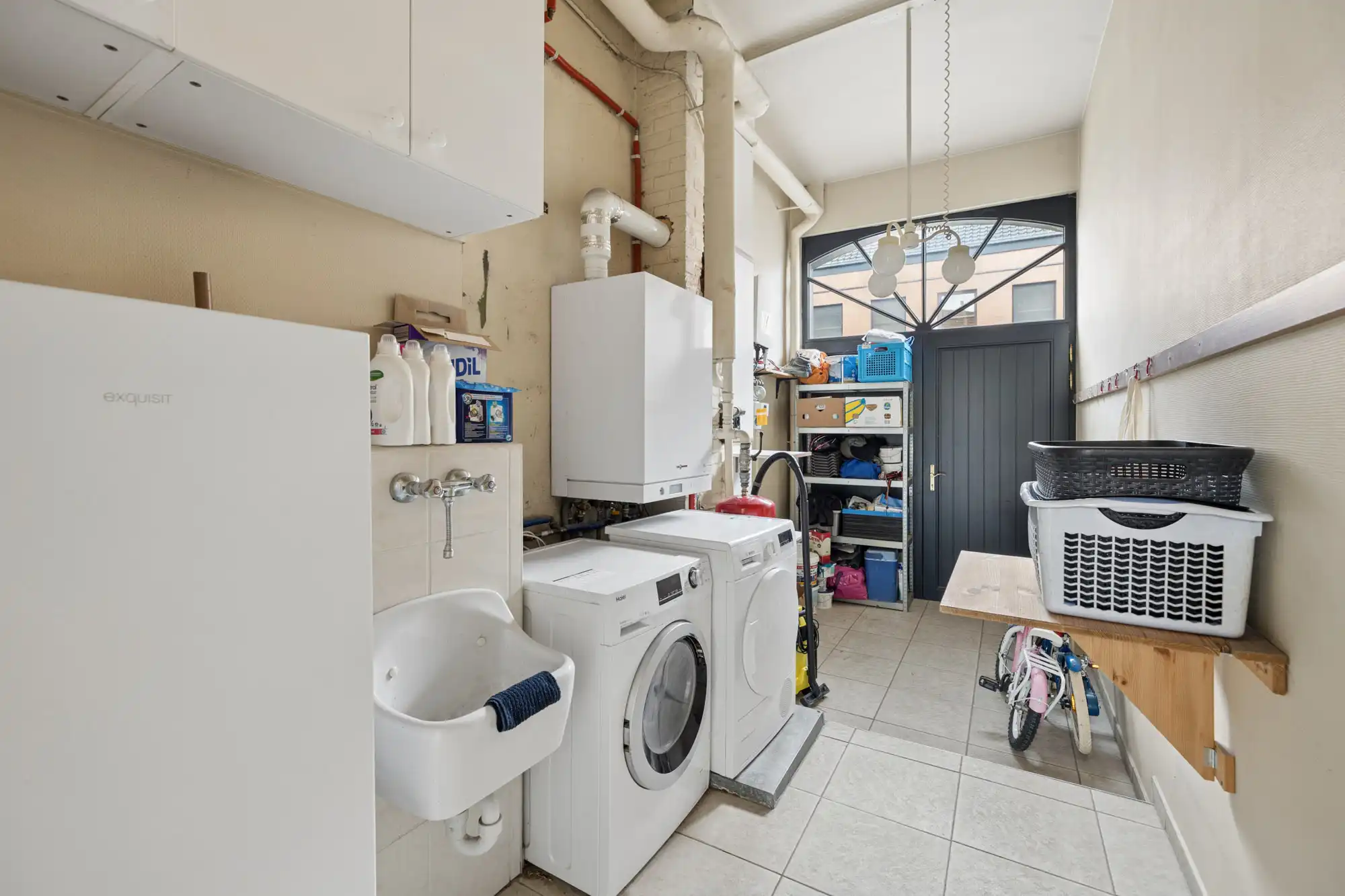 Instapklare woning met 3 slaapkamers en grote tuin foto 10