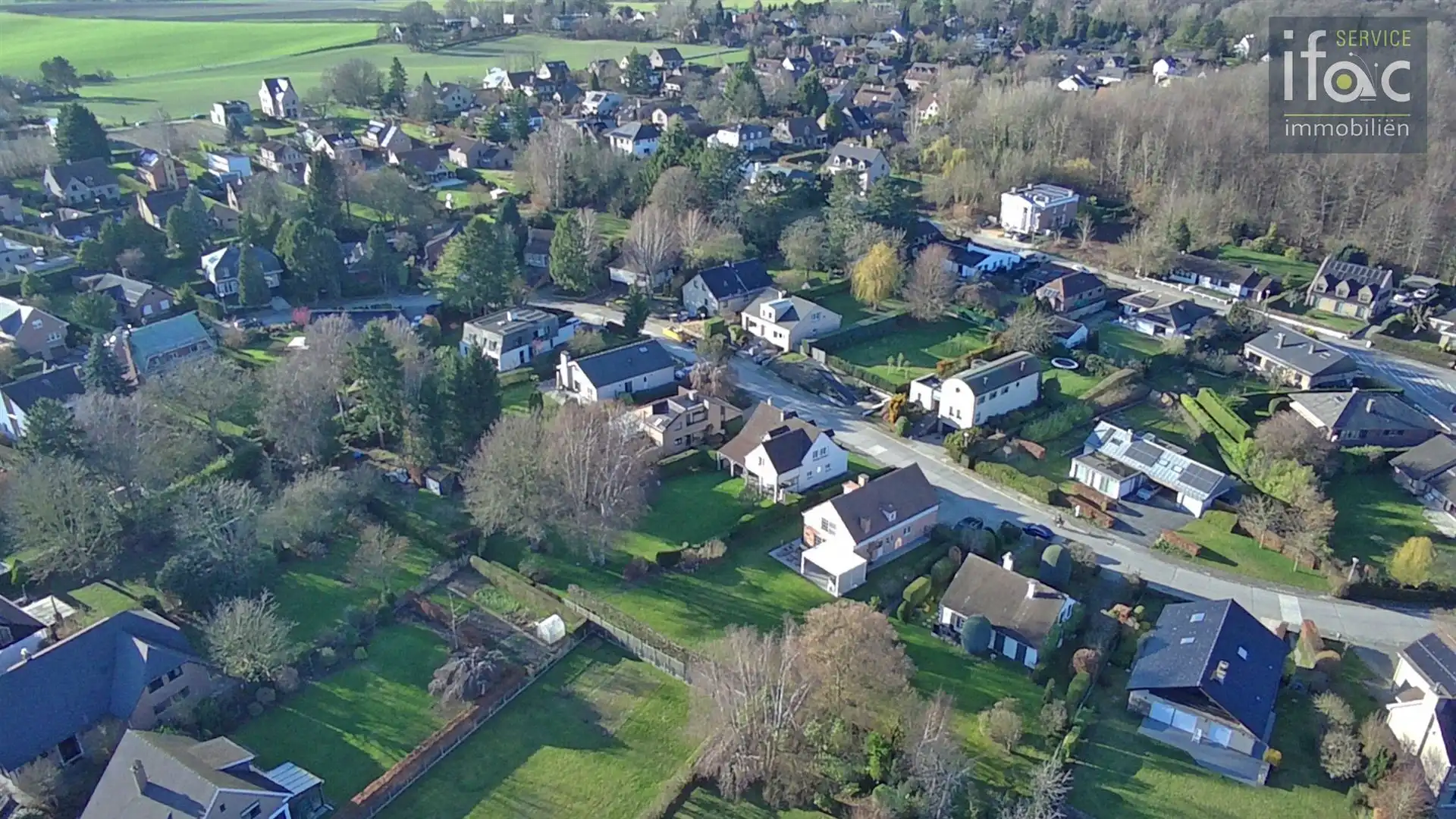 Centraal en rustig gelegen zuid gerichte villa op 11a16ca  foto 37