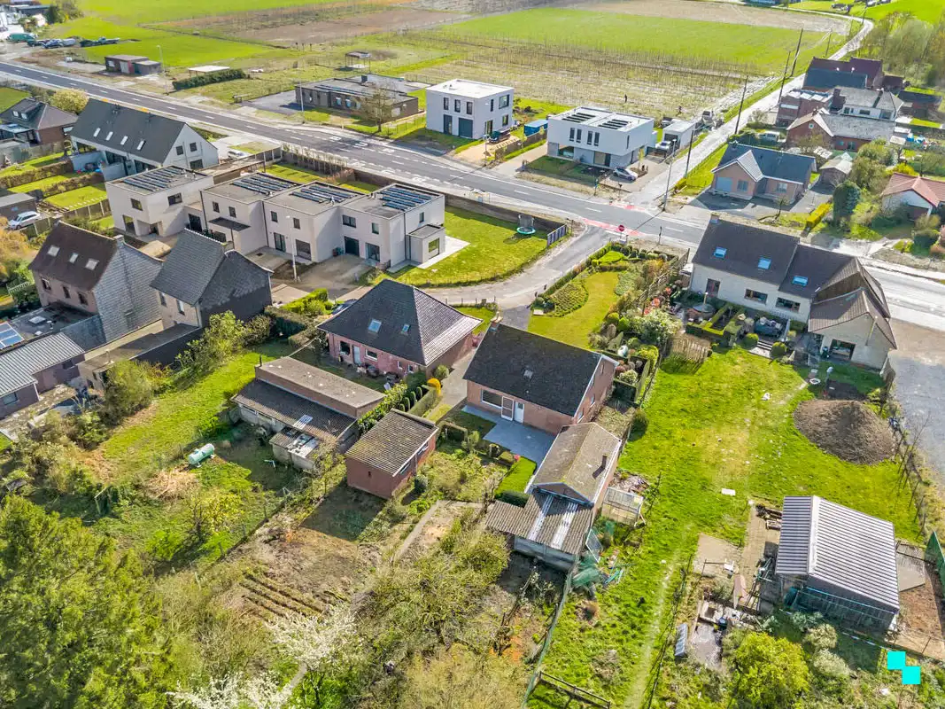 Te renoveren woning met garage en unieke tuingrond grenzend aan het bos foto 34