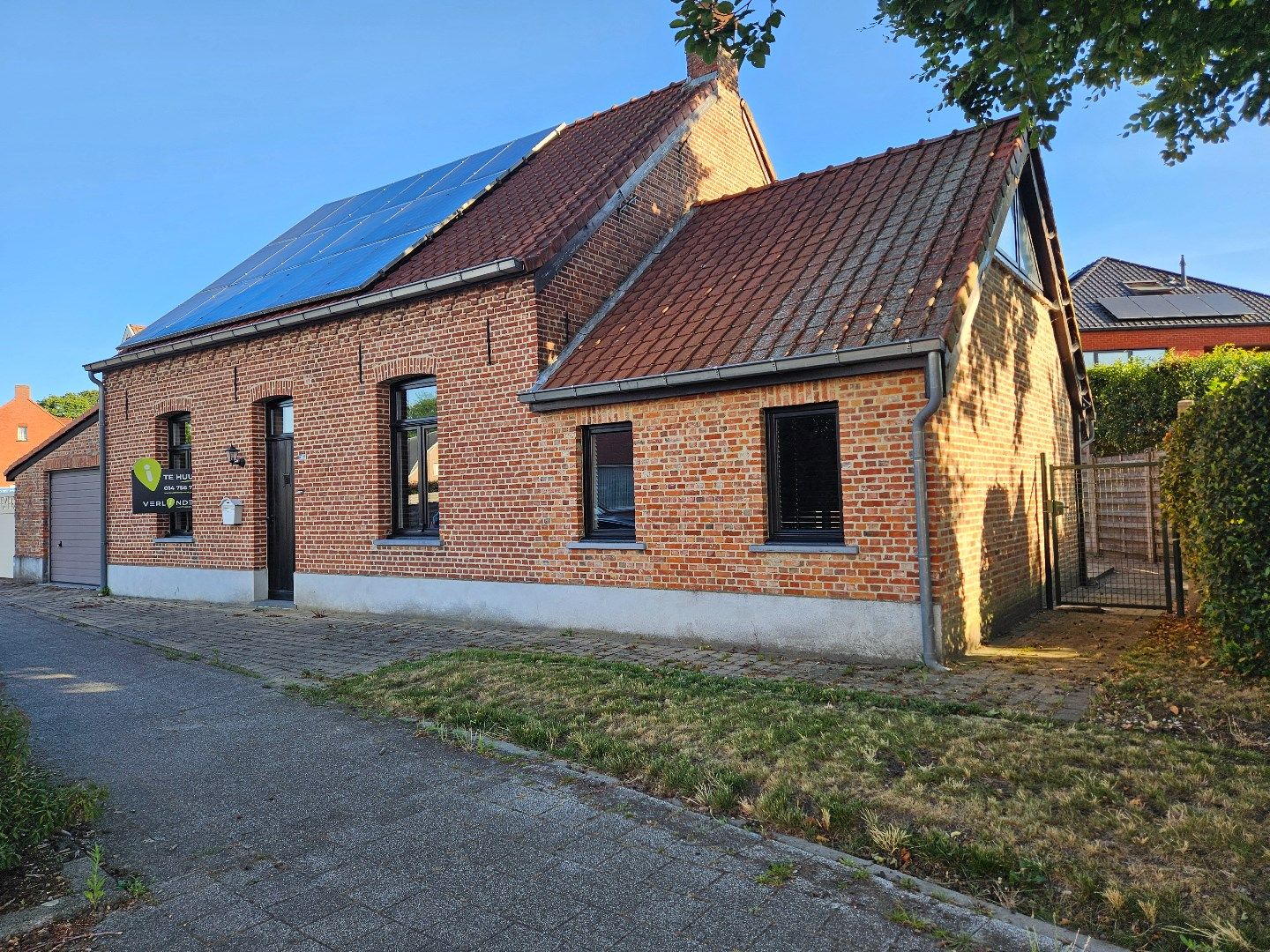 Gezinswoning met 4 slaapkamers in Olen-Centrum! foto {{pictureIndex}}