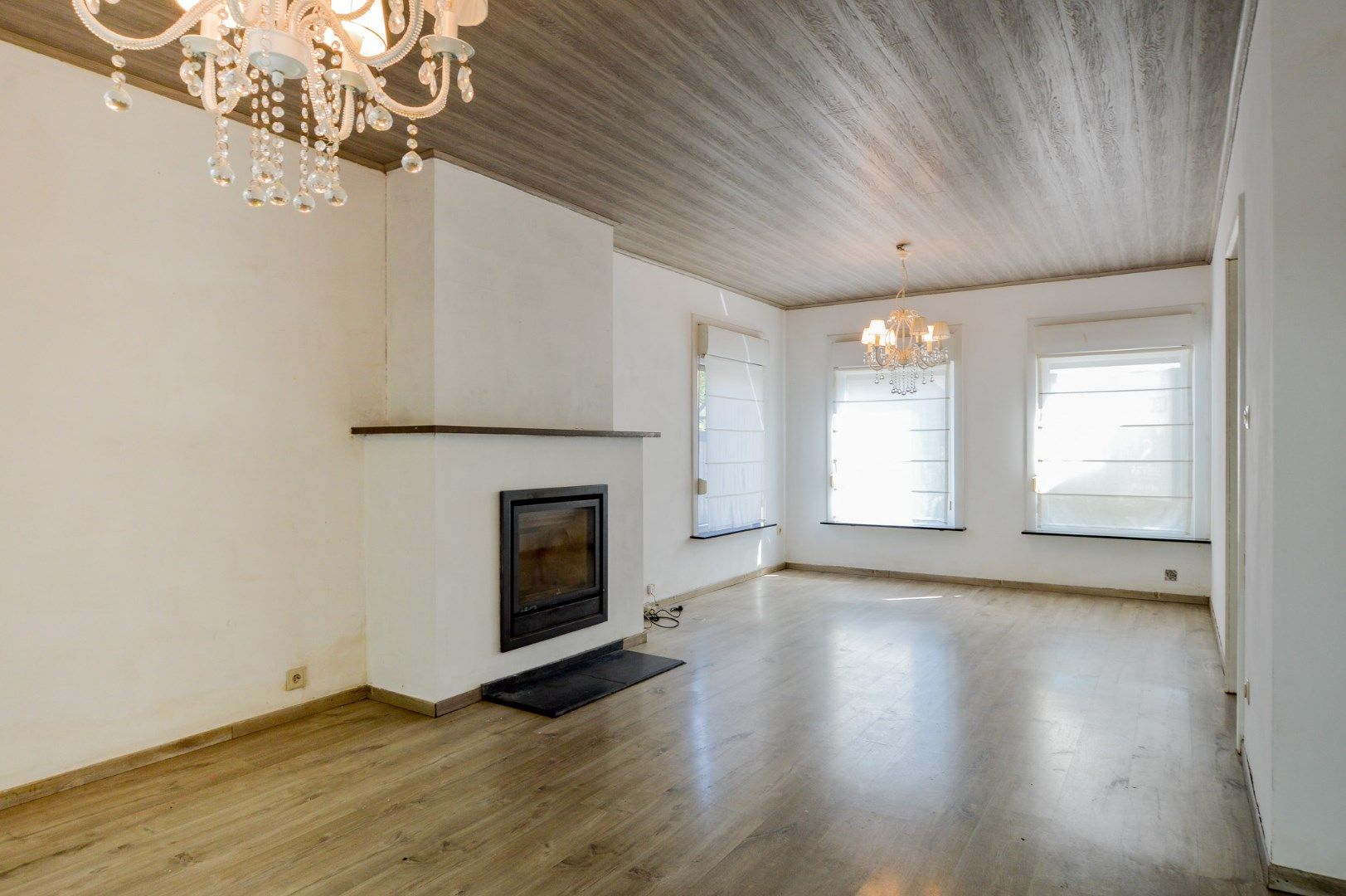 Ruime halfopen woning met 3 slpks en mooie tuin foto 6