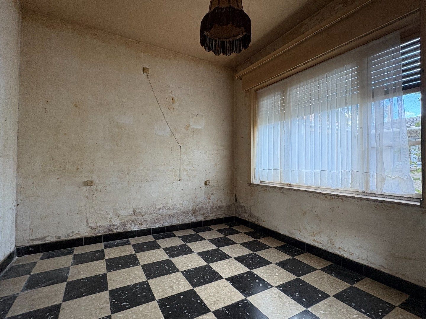 Renovatiewoning te koop in Kuurne – rustig gelegen! foto 5