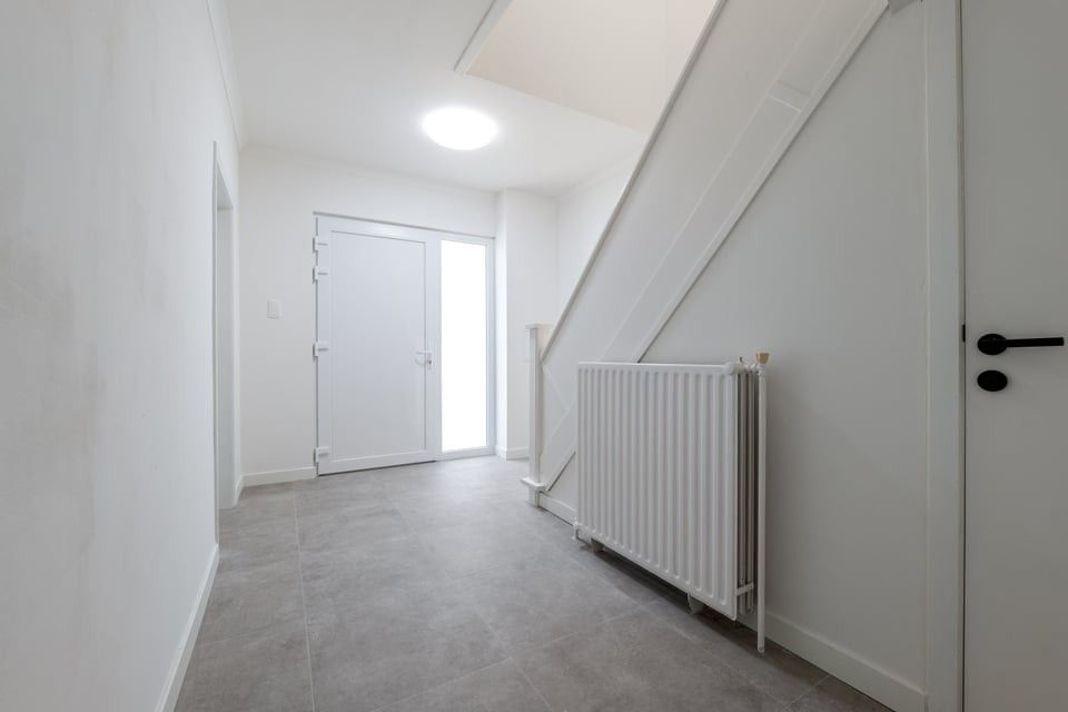 GERENOVEERDE GEZINSWONING MET 3 SLKS IN SINT-TRUIDEN foto 8