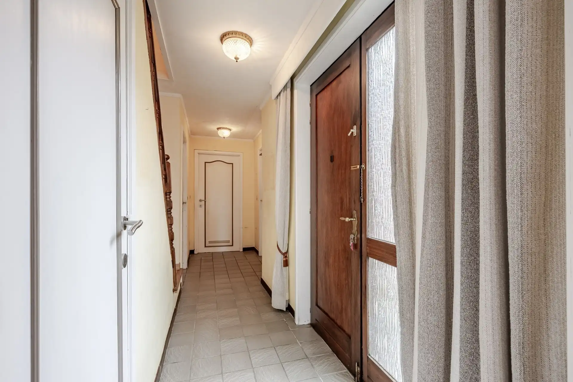Te renoveren woning op toplocatie! foto 7