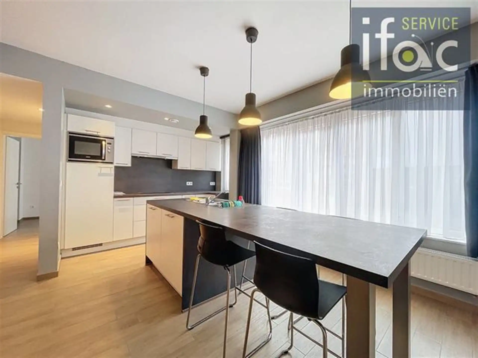 Prachtig gerenoveerd één slaapkamerappartement foto {{pictureIndex}}