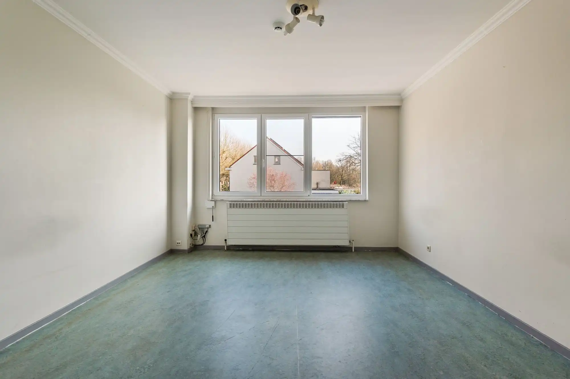 Ruime halfopen gezinswoning met 5 slaapkamers, zonnige tuin en garage in Brasschaat! foto 10