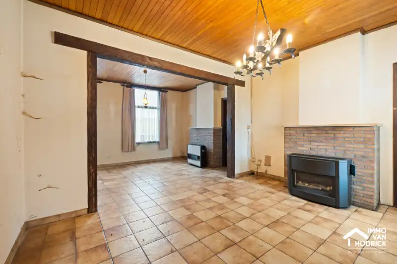 Te renoveren woning aan de stadsrand op 390m² grondoppervlak! foto 5