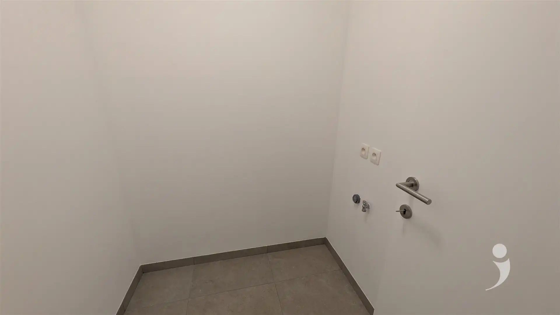2 slaapkamer appartement met prachtig vergezicht foto 9