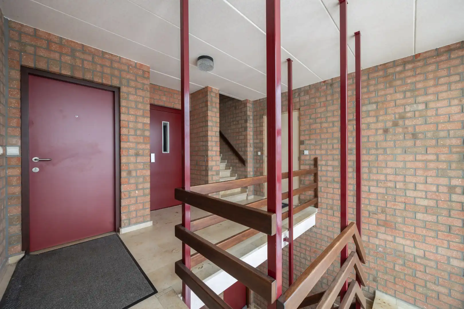 Mooi instapklaar appartement te koop! foto 17