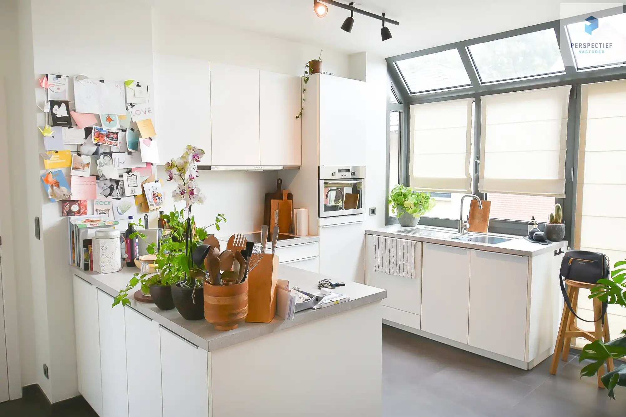 BEZOEKMOMENT ZATERDAG 18/07 VAN 11U TOT 12U30 | PRACHTIG & GOED GELEGEN RUIM APPARTEMENT foto 2
