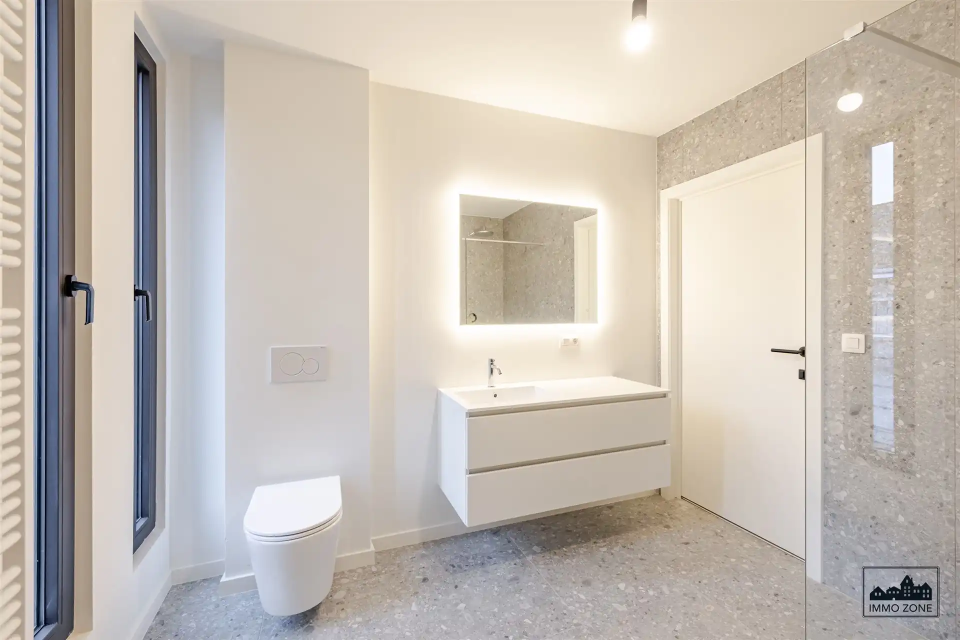 Recent & prachtig gerenoveerde woning in het landelijke Oudegem! foto 12