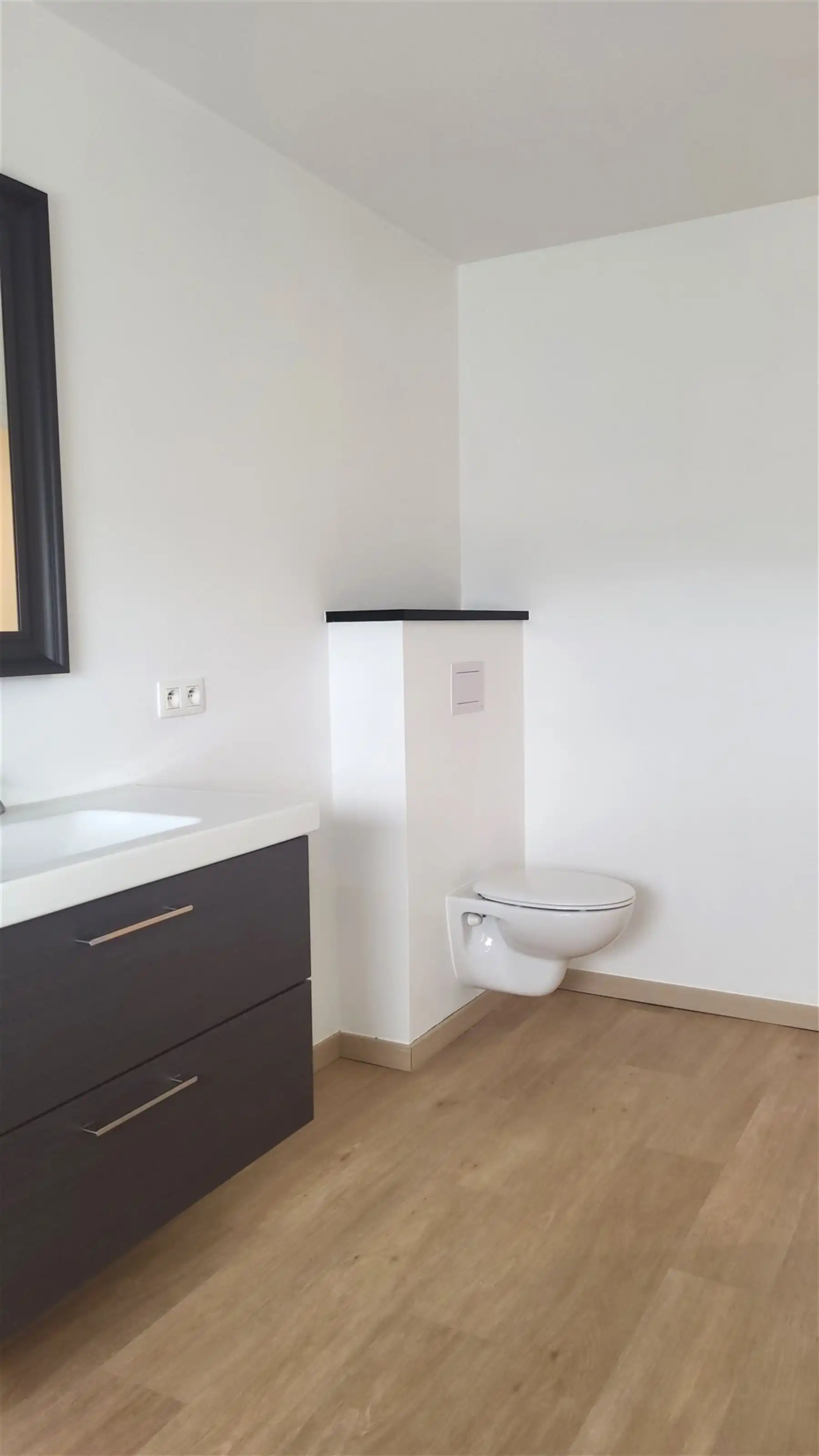 instapklare woning met drie slaapkamers en garage foto 5