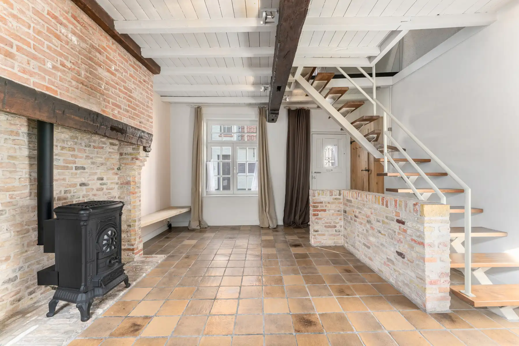 Instapklare woning op een goede locatie nabij centrum Brugge foto 5