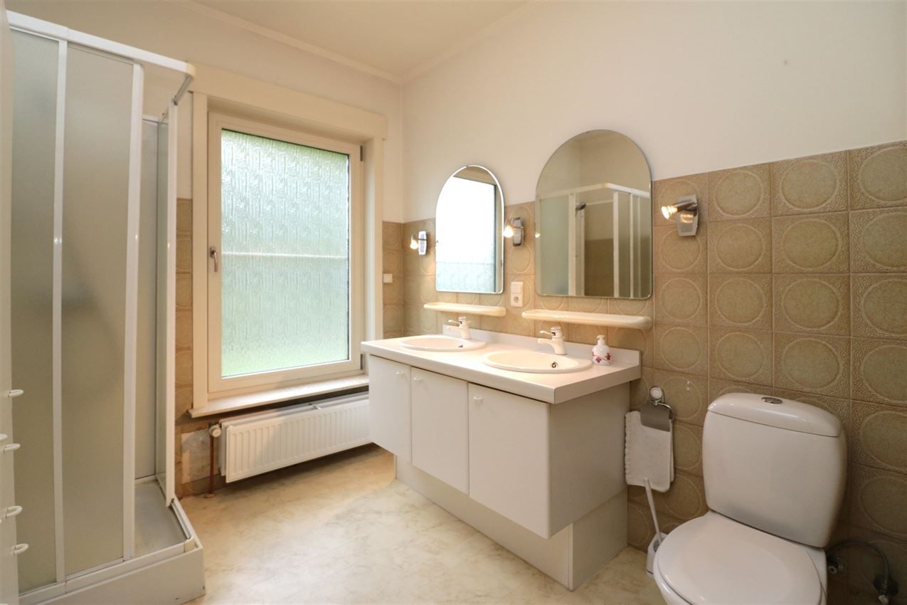 label C, nabij station, volledig vernieuwd in 2016 foto 16