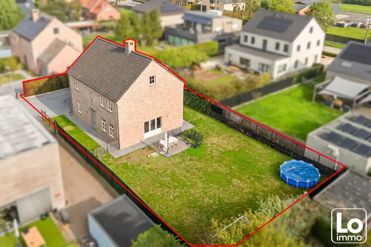 Instap klare ruime open woning met inpandige garage en een zuid georiënteerde tuin op een toplocatie nabij het centrum van Lochristi! foto 29