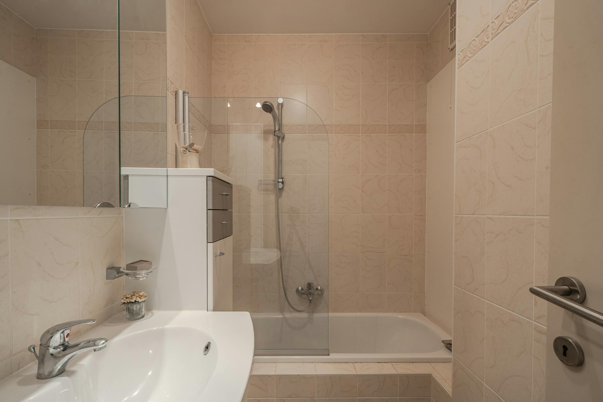 Appartement met frontaal zeezicht te koop te Middelkerke! foto 15