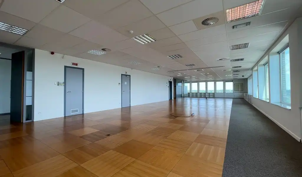 Kantoorruimte te huur vlakbij afrit E19 in Mechelen foto 11