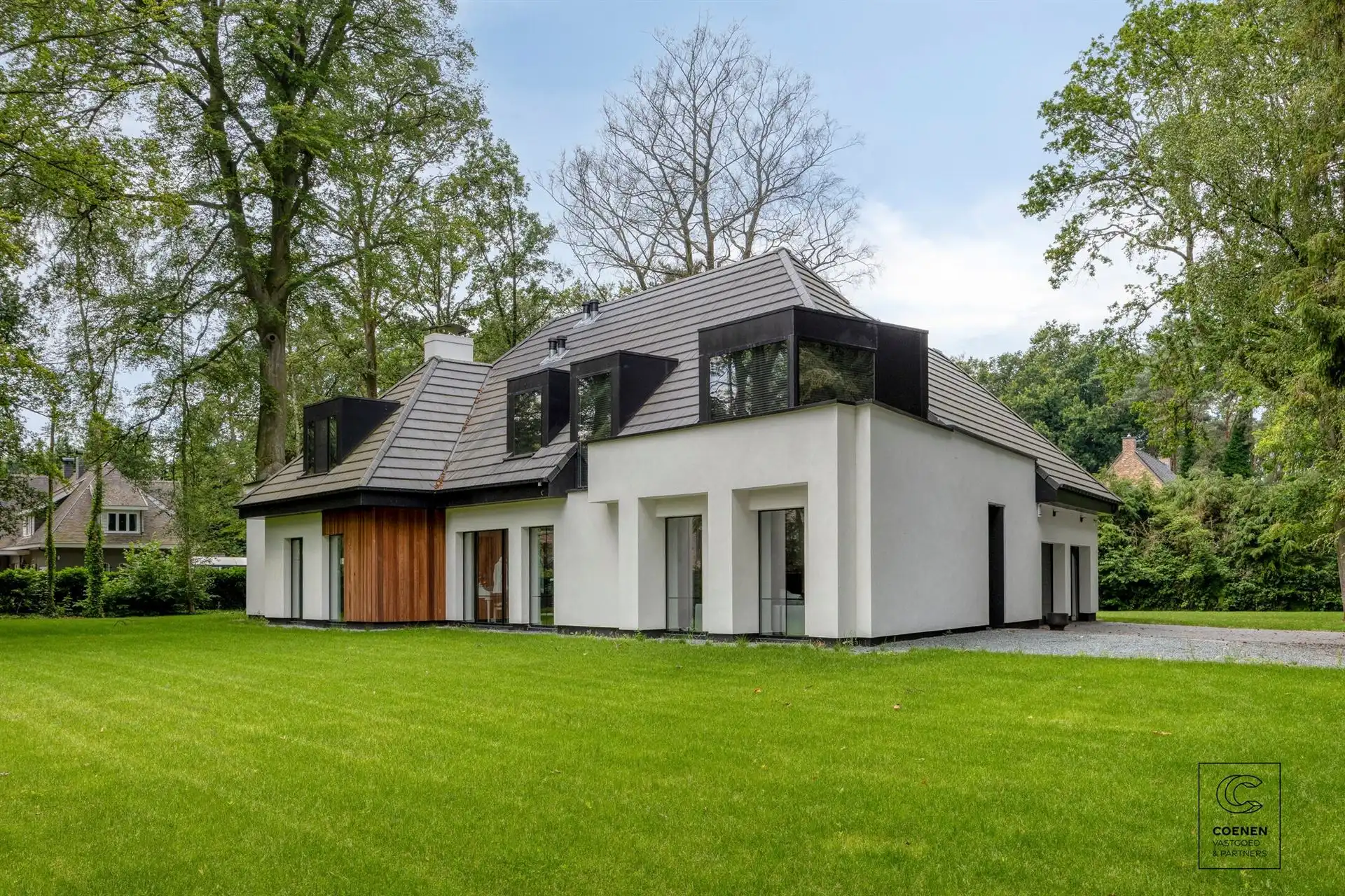 Prachtig gerenoveerde villa op toplocatie te Schilde foto 36