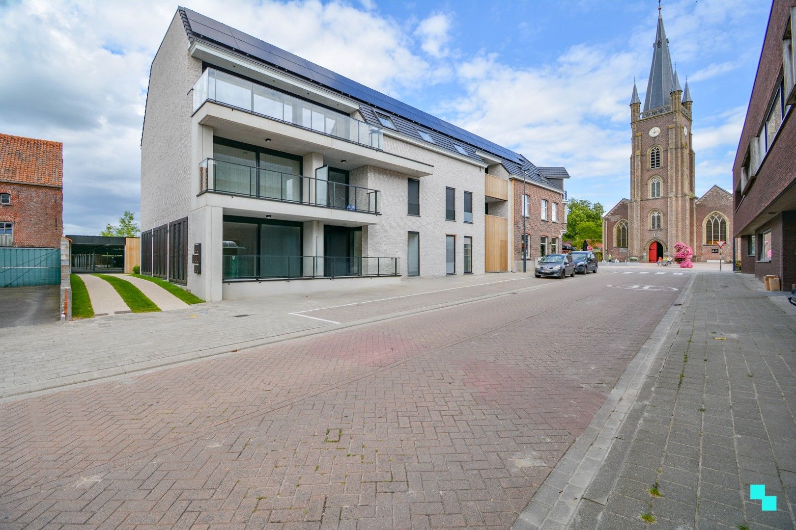 Nieuwbouw gelijkvloers appartement met tuintje in dorpskern Gits foto {{pictureIndex}}