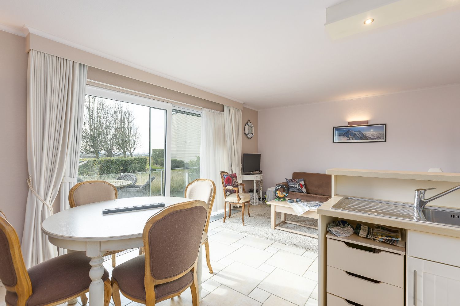 1 slaapkamer appartement met fantastisch Zuid-georiënteerd terras! foto 7