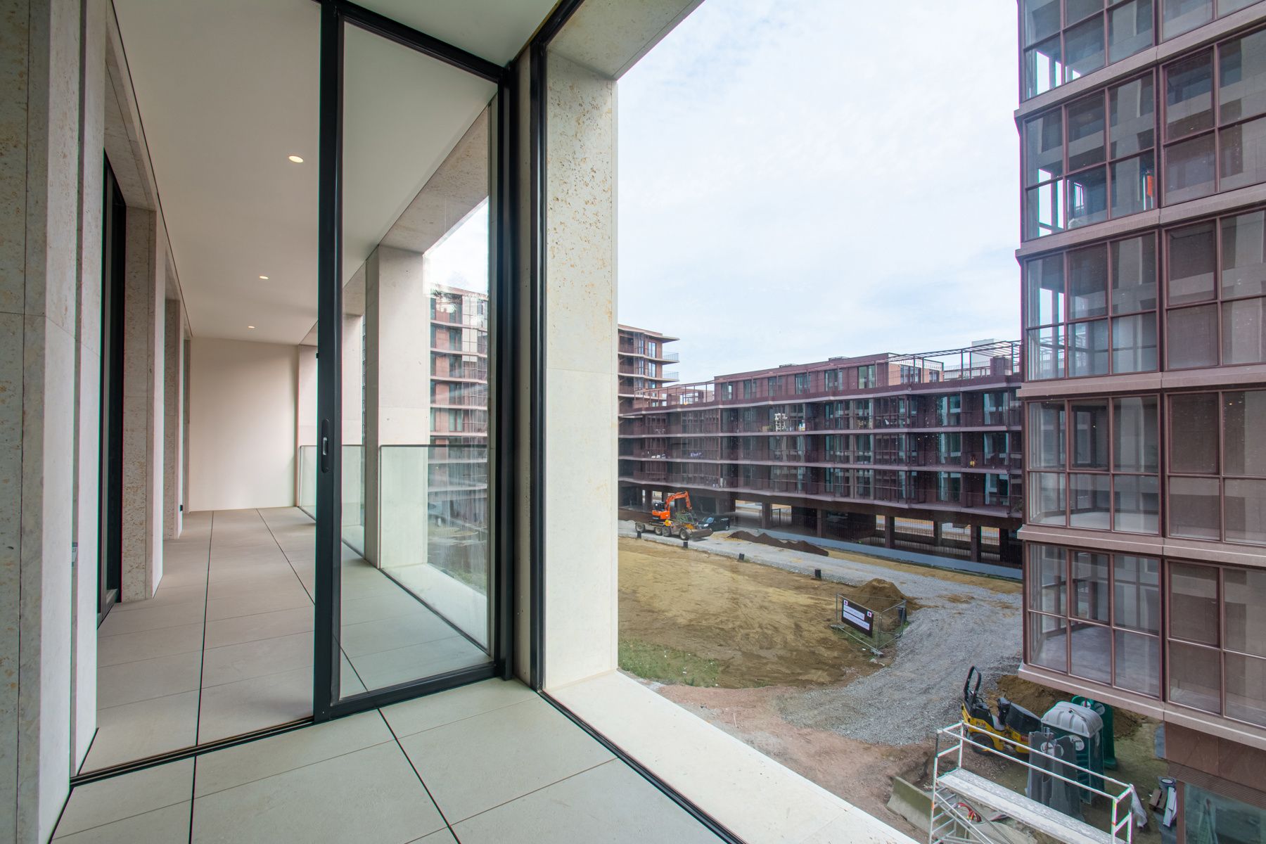 Ruim nieuwbouw ongemeubeld appartement met 2 slaapkamers foto 8