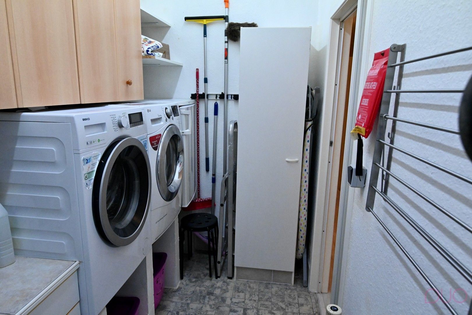 Stijlvol wonen vlak bij zee – volledig gerenoveerd gelijkvloers 3 slaapkamer appartement in de statige Warschaustraat foto 19