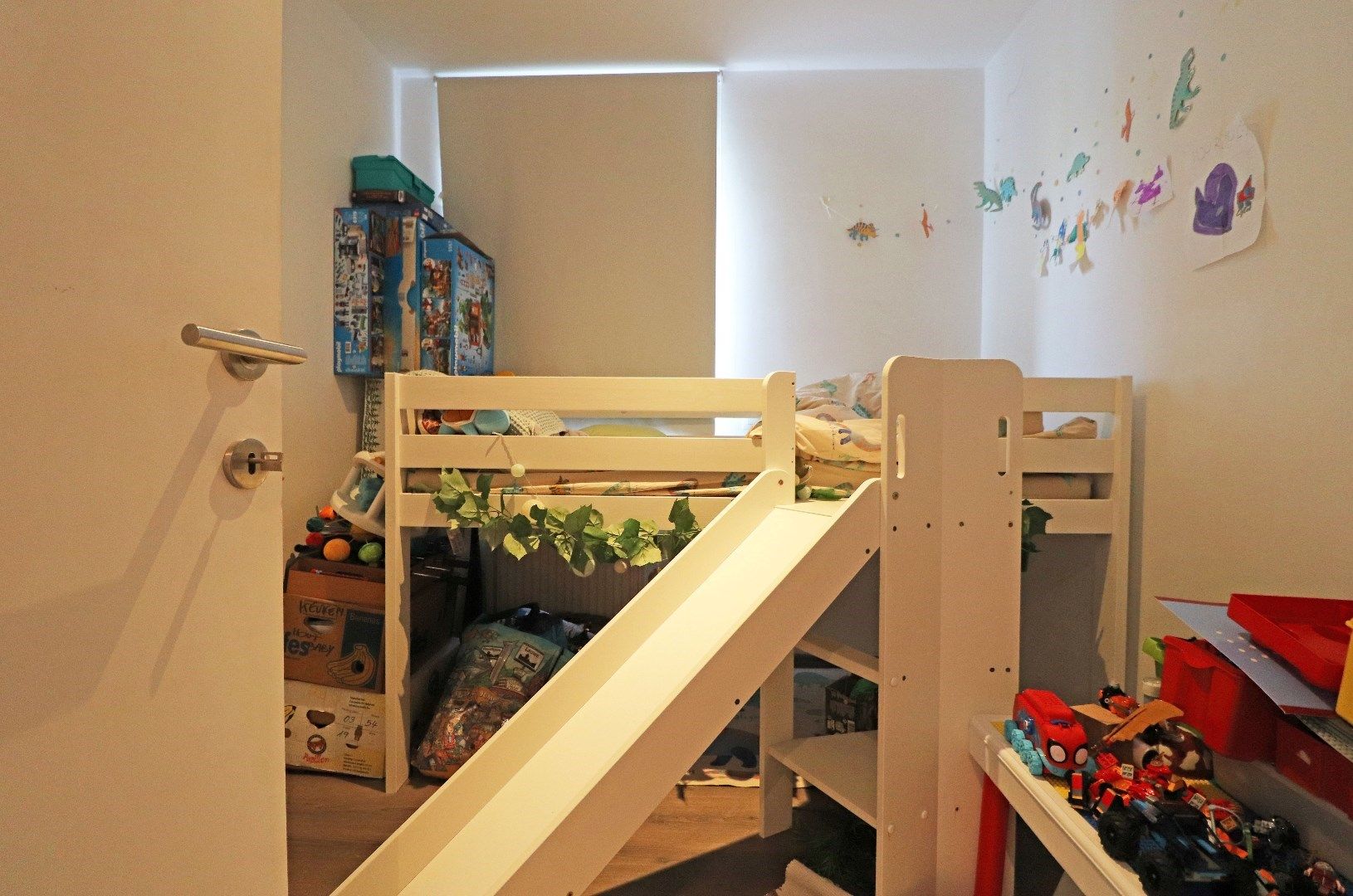 Hedendaags appartement met garage foto 5