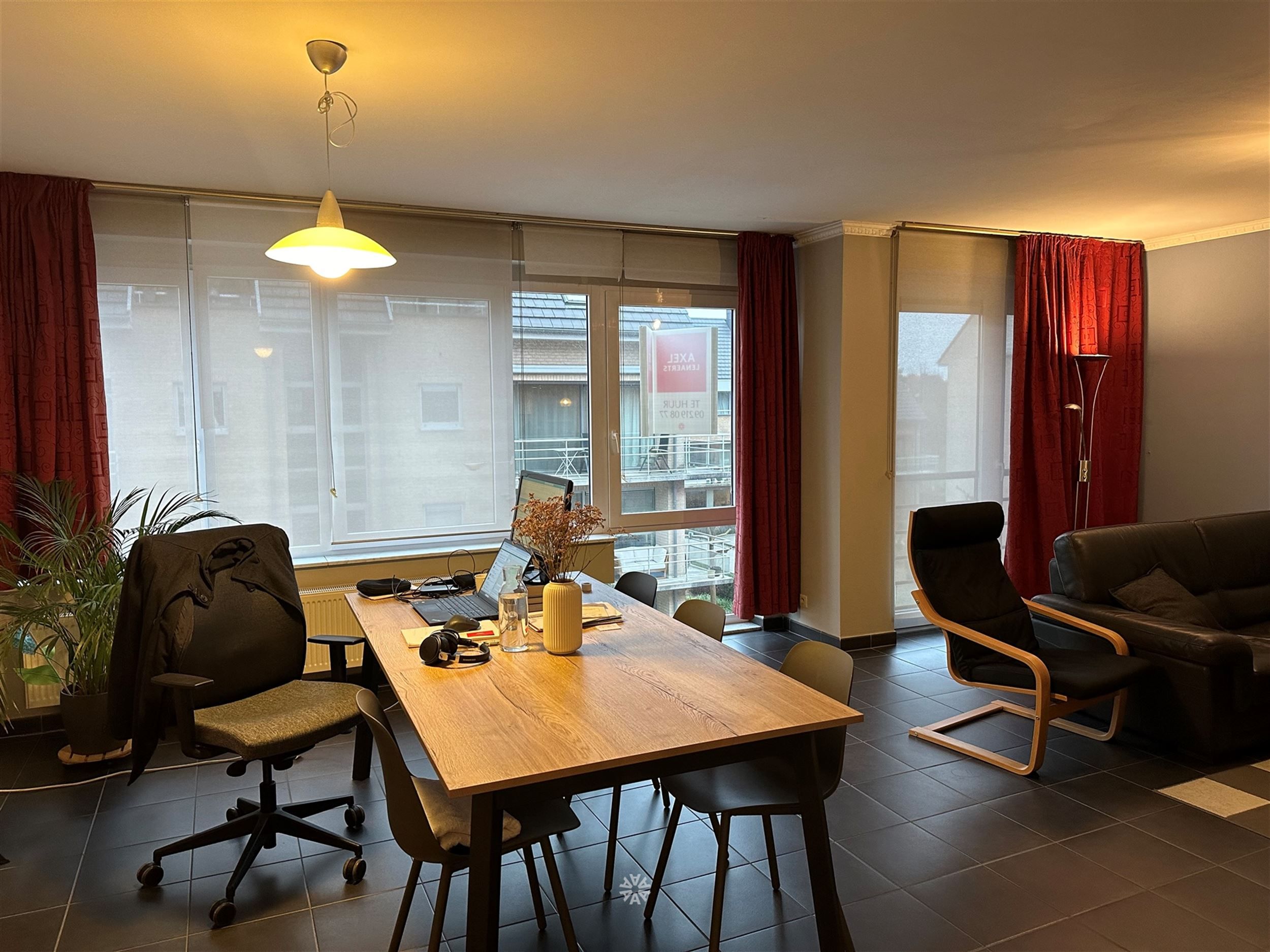 2-slaapkamerappartement met garagebox te huur te Destelbergen foto 3