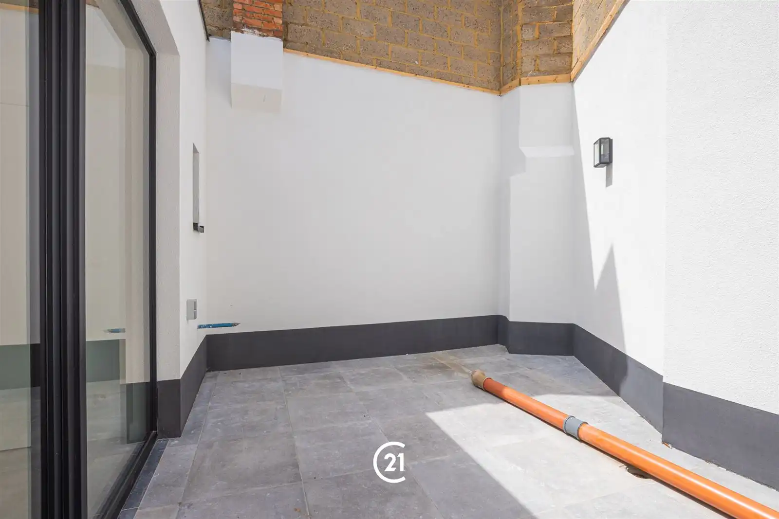 Gerenoveerde woning in centrum Zottegem. foto 12