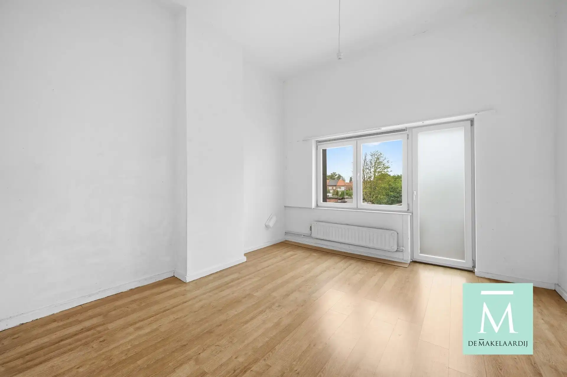 Op te frissen 2/3 slaapkamerappartement op strategische ligging! foto 8