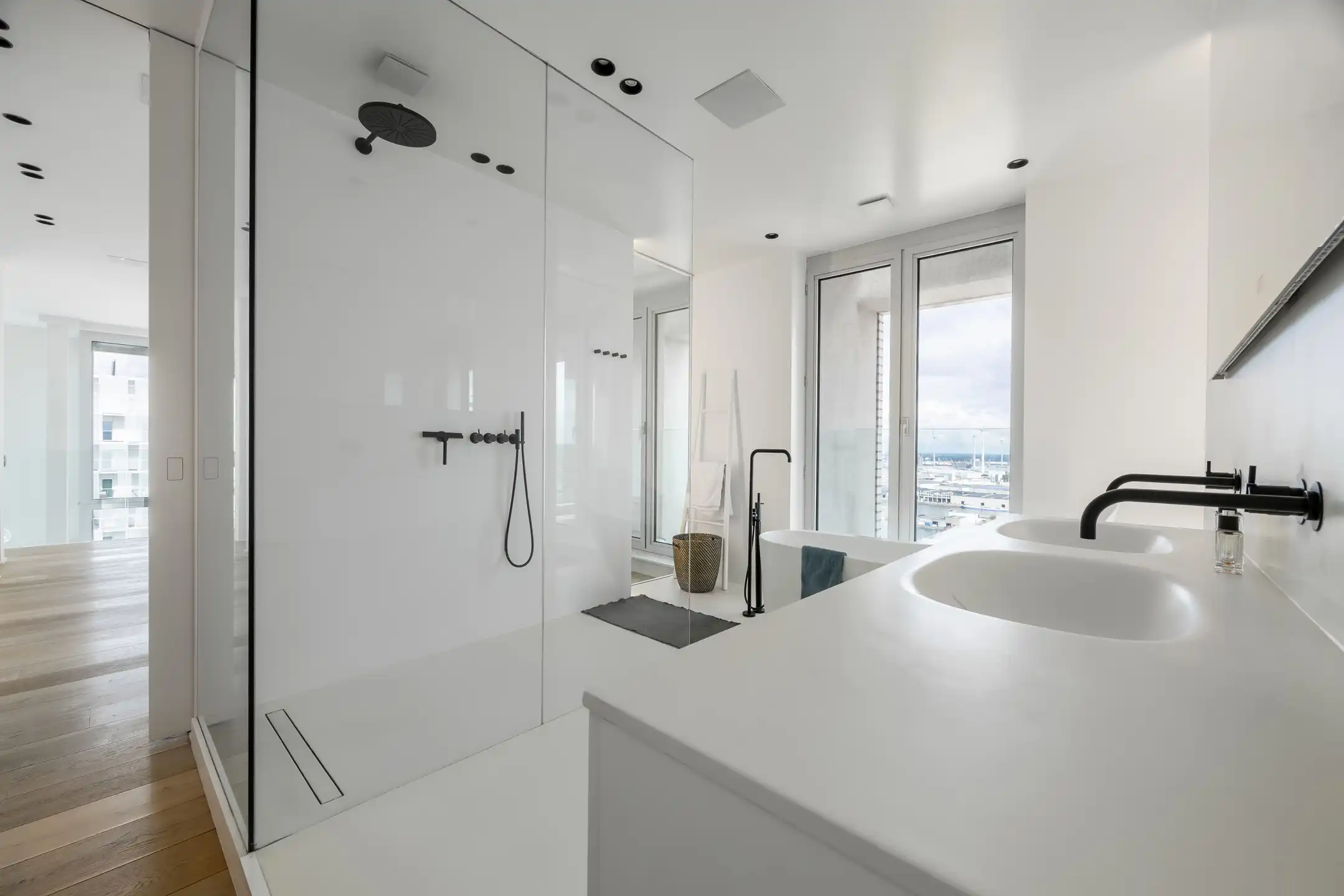 Duplex-penthouse met zicht over de Antwerpse skyline foto 17