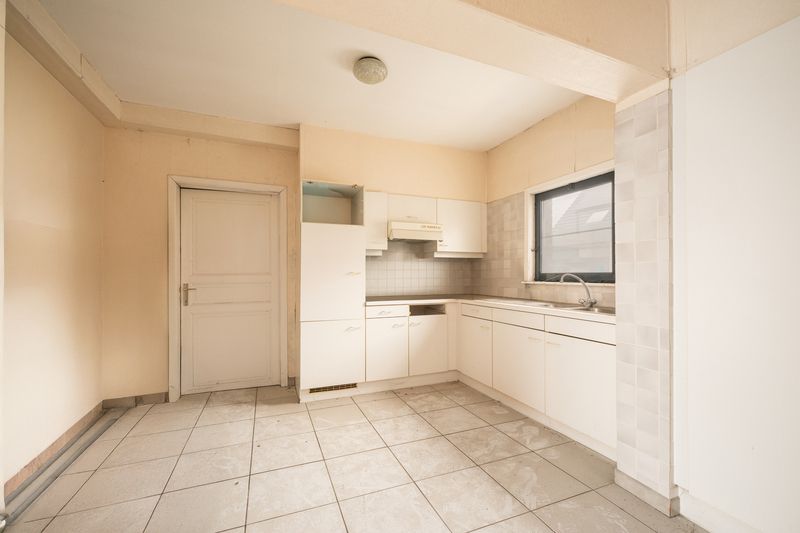 Centrum Roeselare - Bedrijfsgebouw met woongelegenheid en garage foto 26