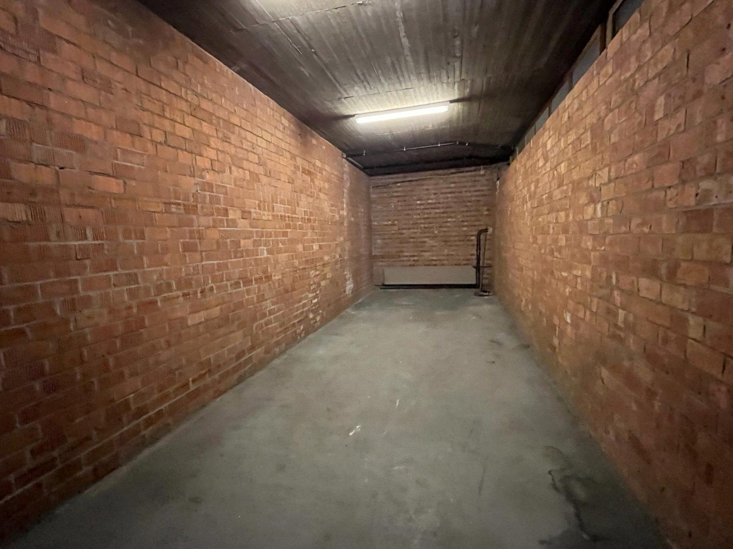 Stapelruimte van 35m² in het centrum van Mol !  foto 2